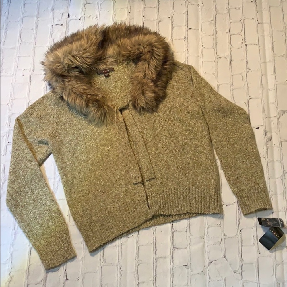 🆕Fever Cardigan w/ Removable Faux Fur Collar - Picture 9 of 16